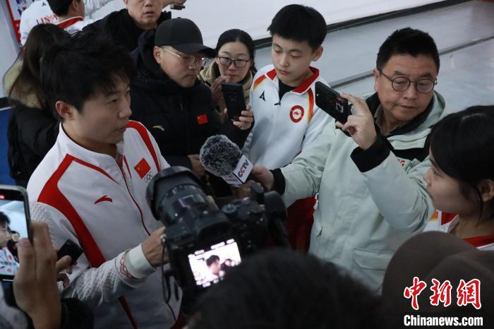 奥运冠军走进临沂体育学校指导学生射击训练