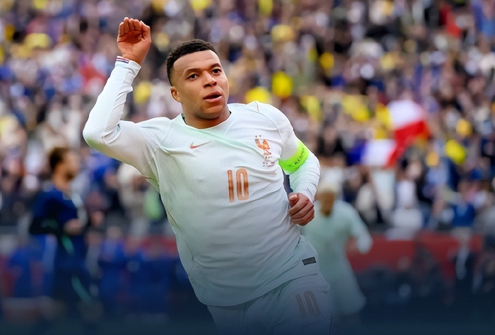 法国十人应战仍力克巴西 姆巴佩破门埃基蒂克绝