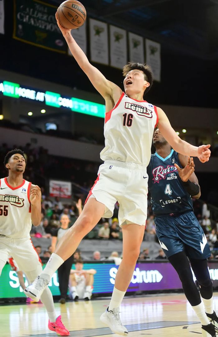 杨瀚森首场季后赛建功 撕裂之城混音力克墨西哥