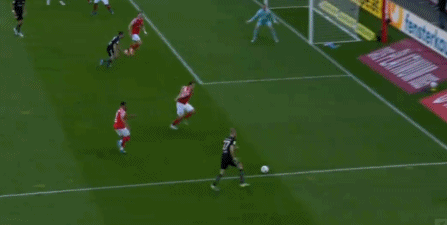 拜仁客场破门创德甲单赛季客场进球纪录